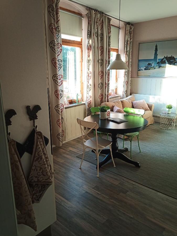 Zur Friedrichsruh Bed & Breakfast Oelsnitz  Eksteriør bilde